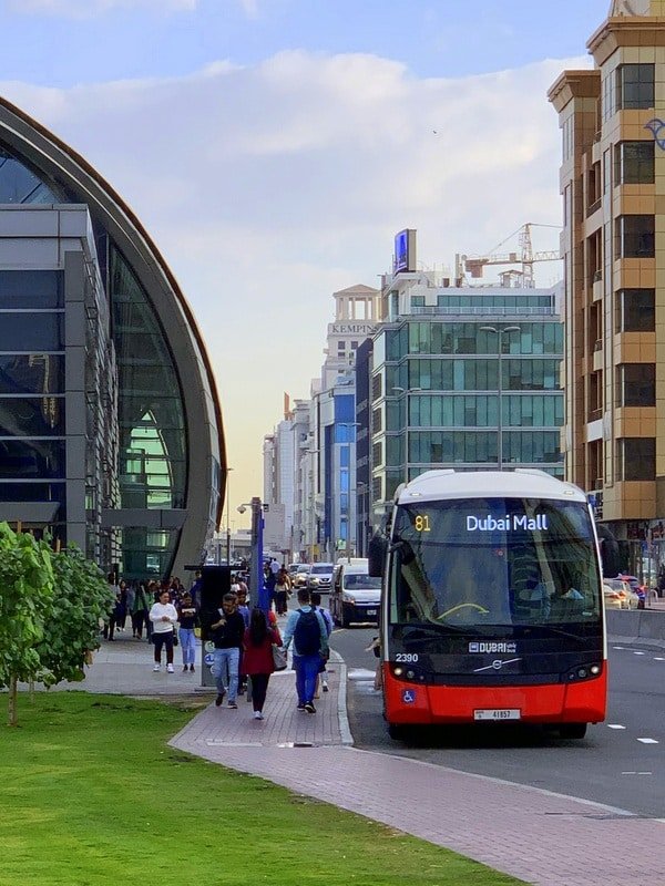 feeder-buses-dubai-metro